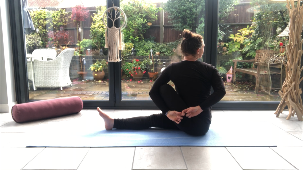 Online yoga sessions with downtime.yoga